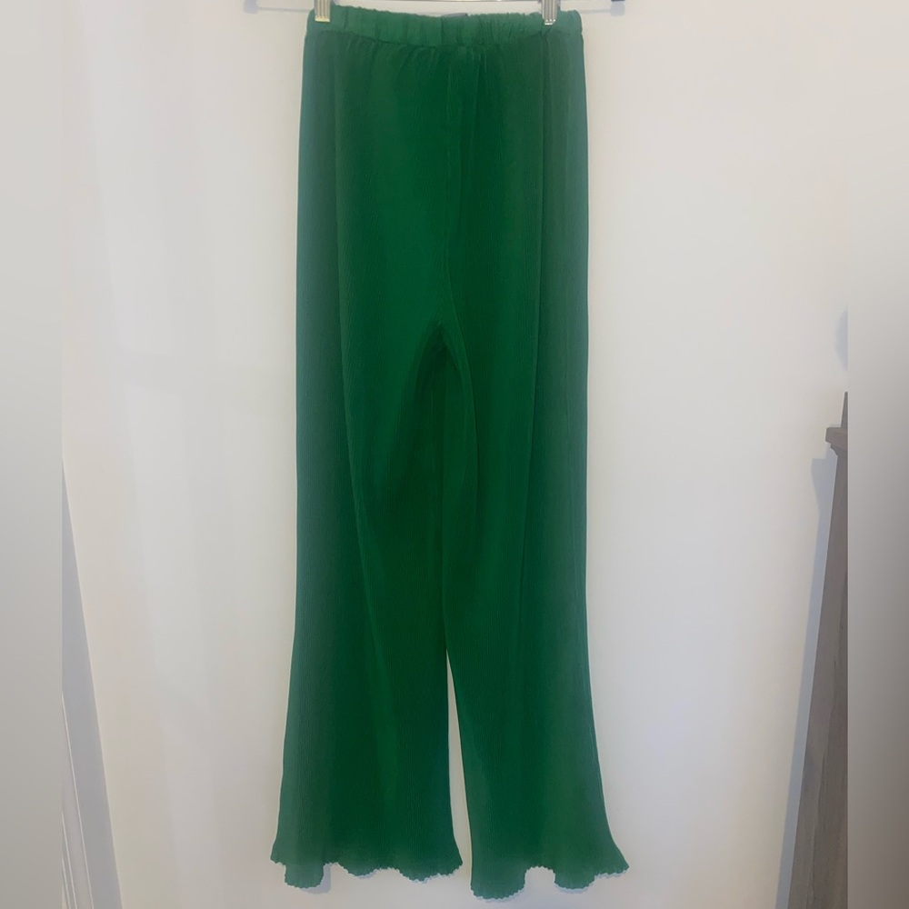 PrettyLittleThing Plisse Wide Leg Pants Green High Waisted Flowy Lounge Size 6 - Picture 10 of 14